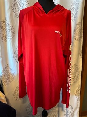 Columbia Red Performance Hooded Shirt. Mens. Only had female top.